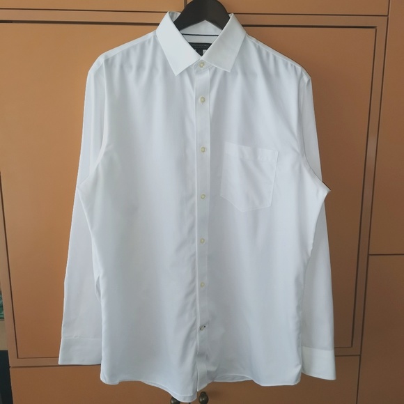 Banana Republic Other - BANANA REPUBLIC NON-IRON CLASSIC FIT DRESS SHIRTM - (L)